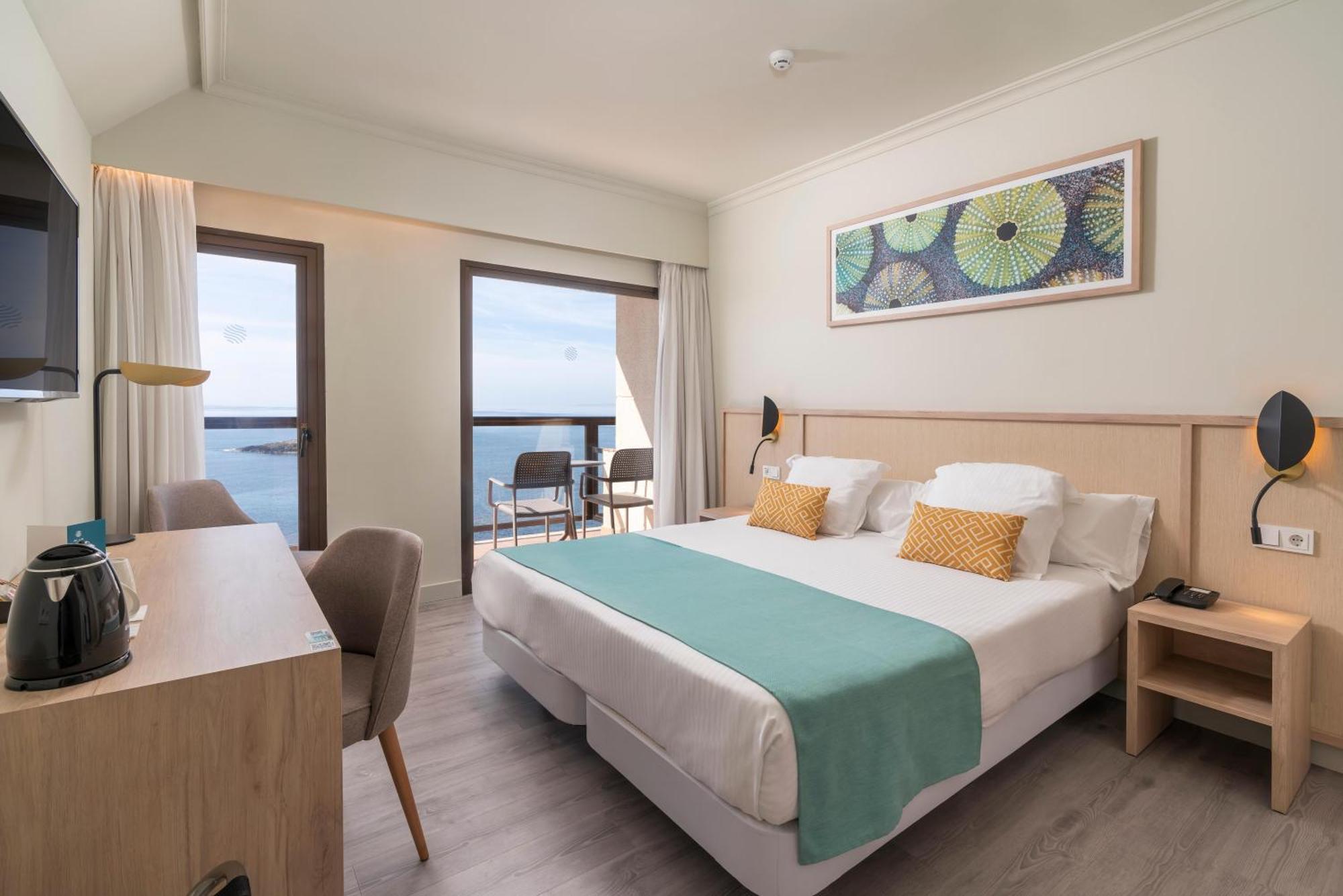 Habitación Doble con vistas frontales al mar